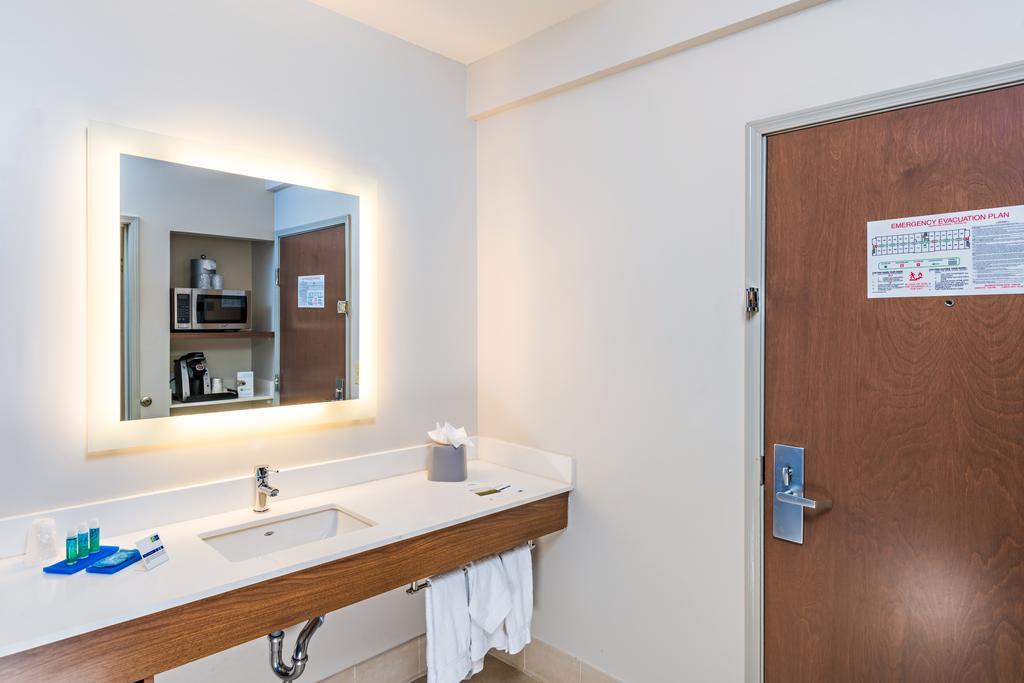 Holiday Inn Express Peoria North - Glendale By Ihg Zewnętrze zdjęcie