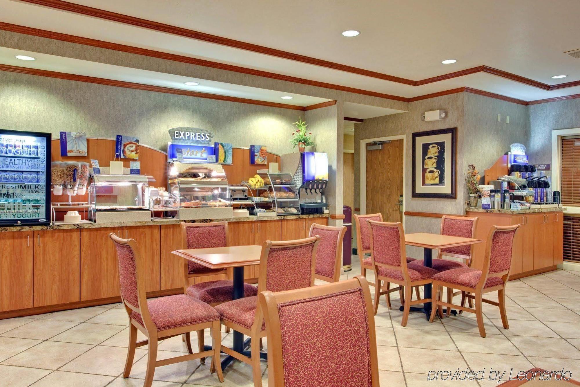 Holiday Inn Express Peoria North - Glendale By Ihg Zewnętrze zdjęcie